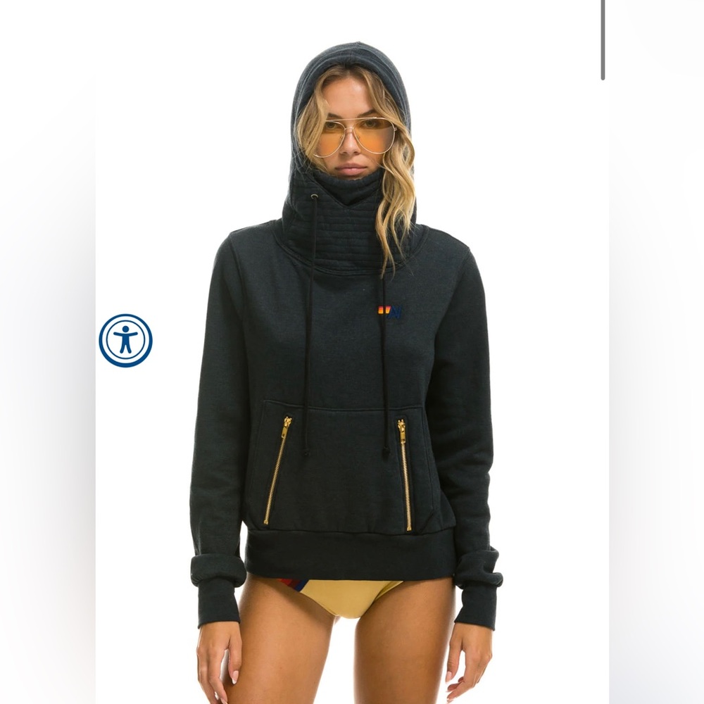 Funnel neck sweater